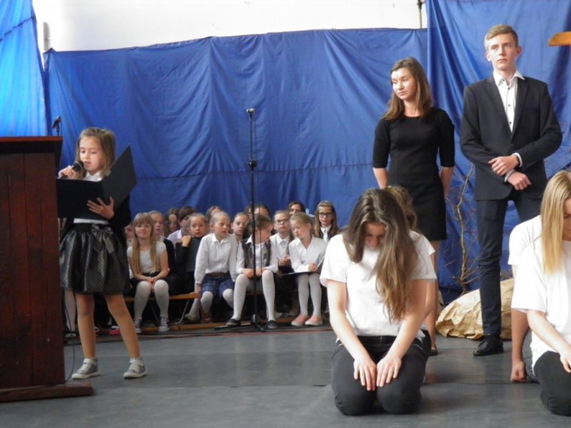 Popatrz na krzyż - misterium wielkanocne